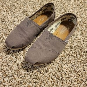 Toms canvas slip on shoes